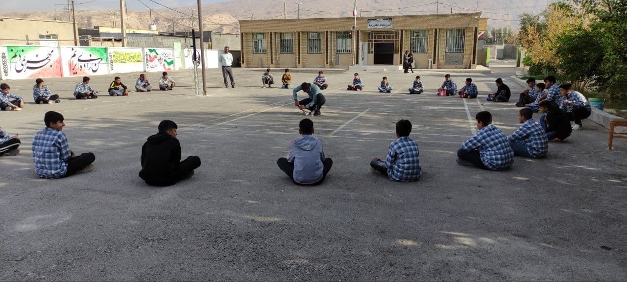دبیرستان متوسطه اول امام رضا(ع)